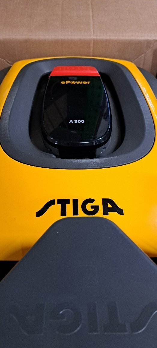 Stiga Autonomer Mähroboter A 300 - Vorführgerät - mit leichten Kratzern